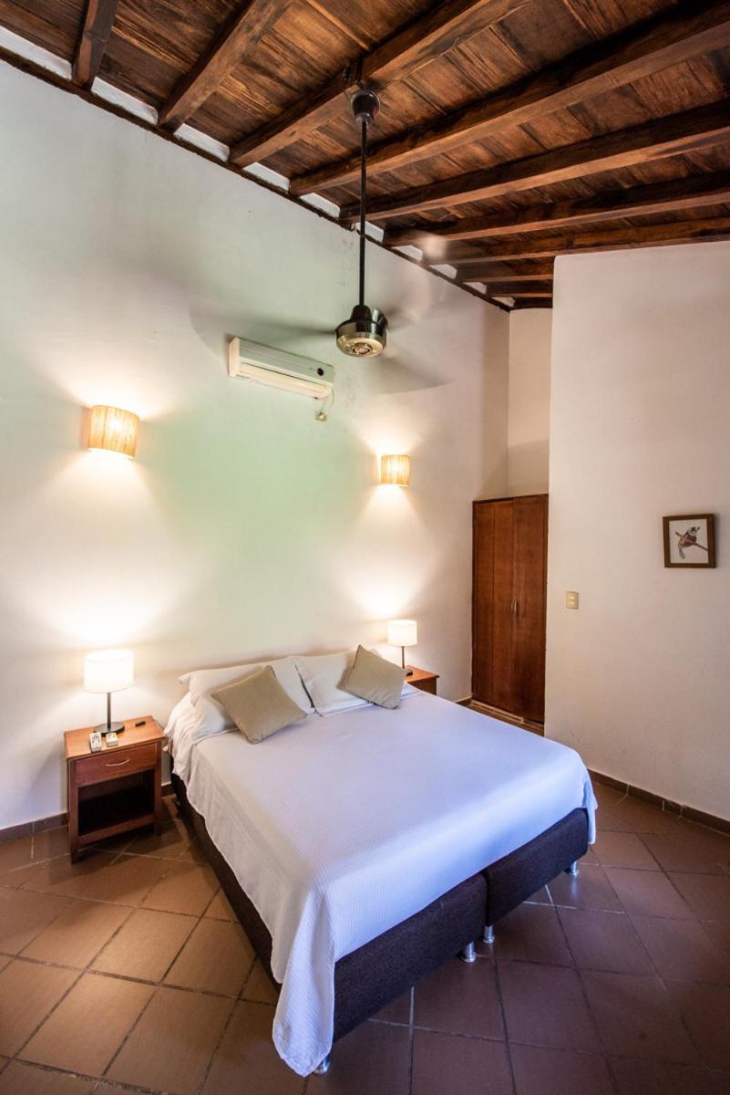 La Casa Amarilla Bed & Breakfast Mompos Ngoại thất bức ảnh